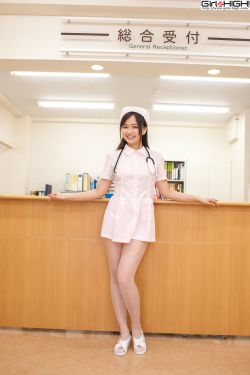 厨房里我扒了岳的内裤